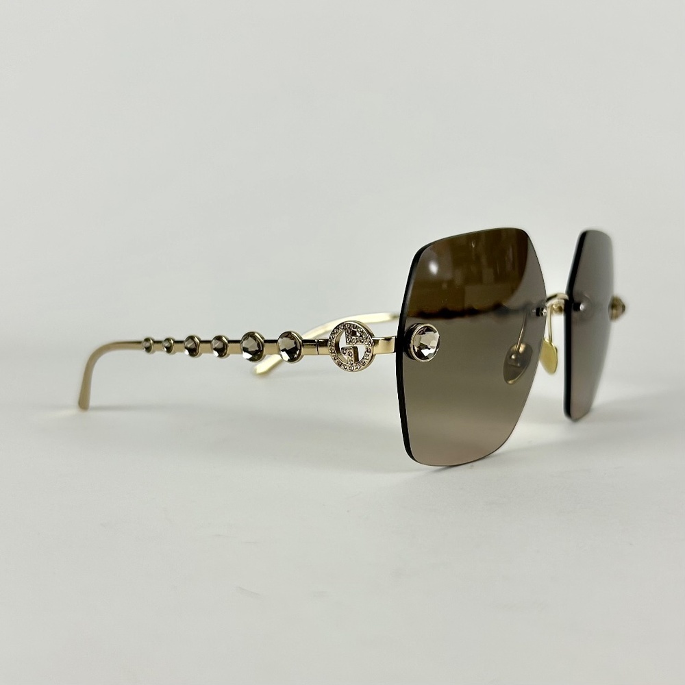 Giorgio Armani Sunglasses - Picture 3 of 11